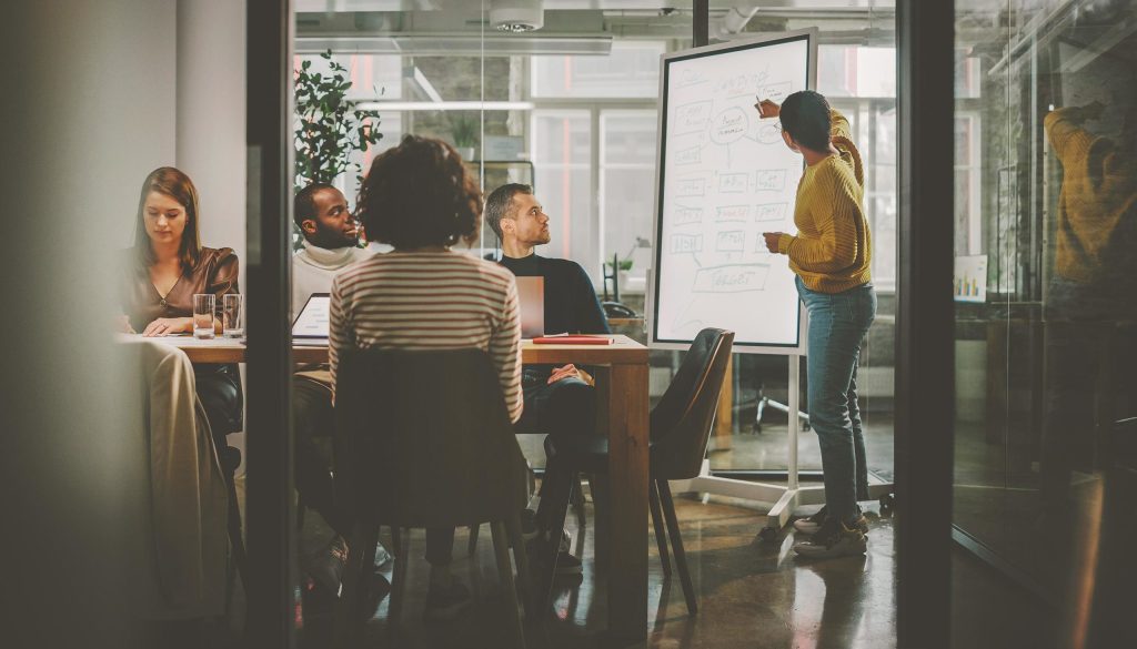 Empresa de Marketing Porto B Orange